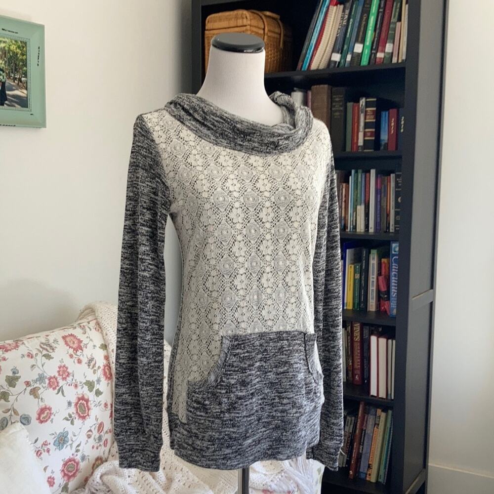 Chance or Fate Lace Front Pullover Sweater, Size S